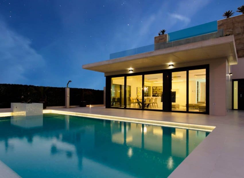 4 quarto Moradia para venda em Dehesa de Campoamor - 1 195 000 € (Ref: 9491360)