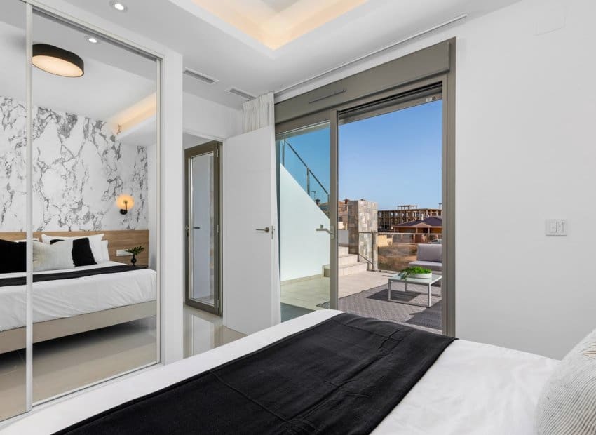 3 Zimmer Villa zu verkaufen in Los Alcazares mit Pool - 544.841 € (Ref: 9491387)