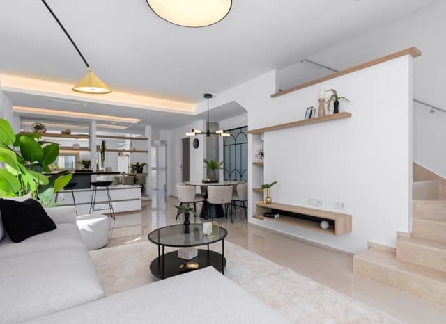 3 makuuhuone Huvila myytävänä paikassa Centro, Los Alcázares mukana uima-altaan - 544 841 € (Ref: 9491387)