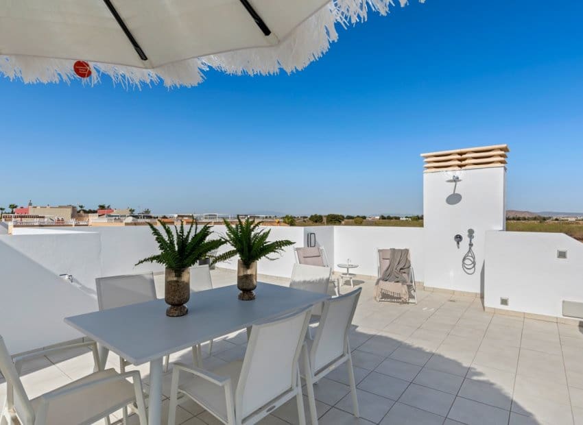 3 Zimmer Villa zu verkaufen in Los Alcazares mit Pool - 544.841 € (Ref: 9491387)