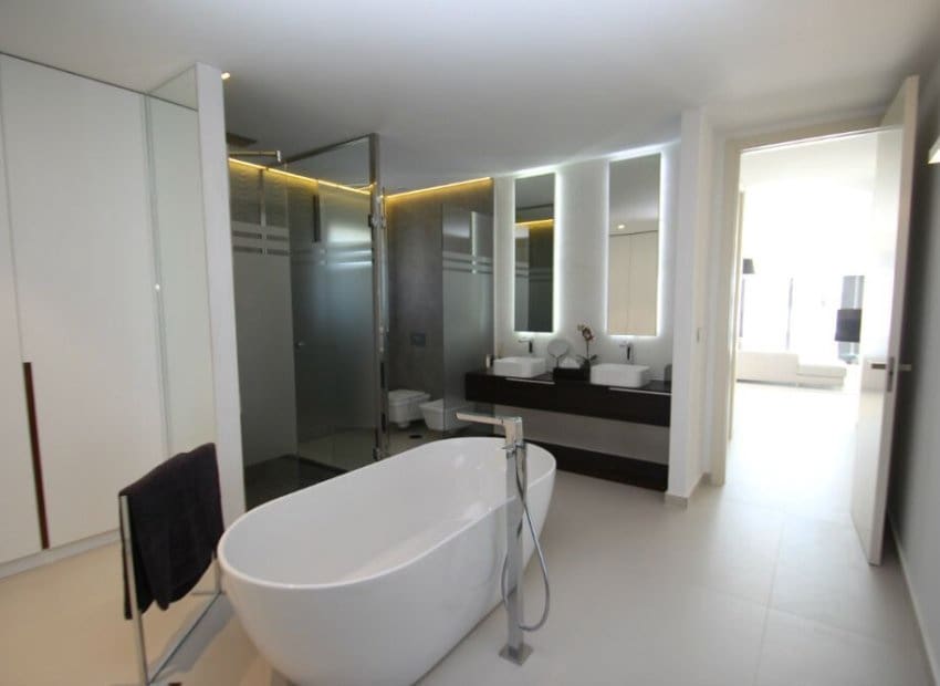 3 chambre Villa/Maison à vendre à San Miguel de Salinas avec piscine - 630 000 € (Ref: 9491396)