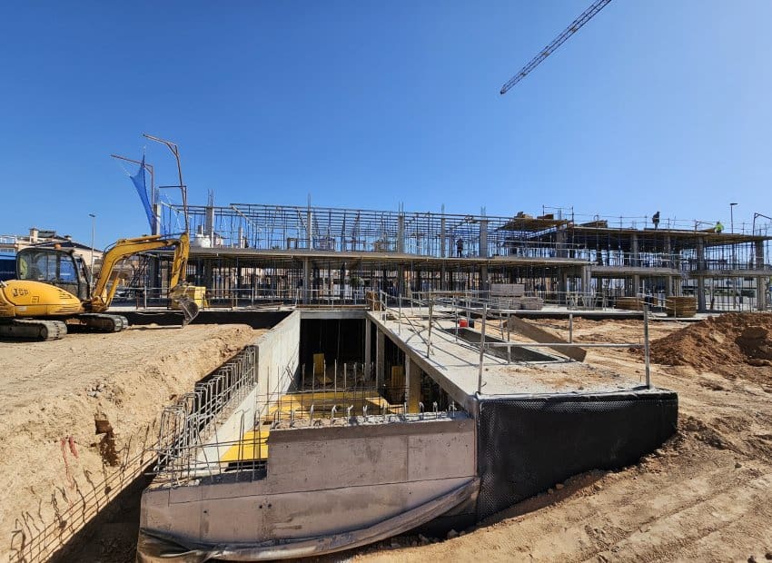 2 bedroom Apartment for sale in Torre de la Horadada with pool - € 375,000 (Ref: 9491397)