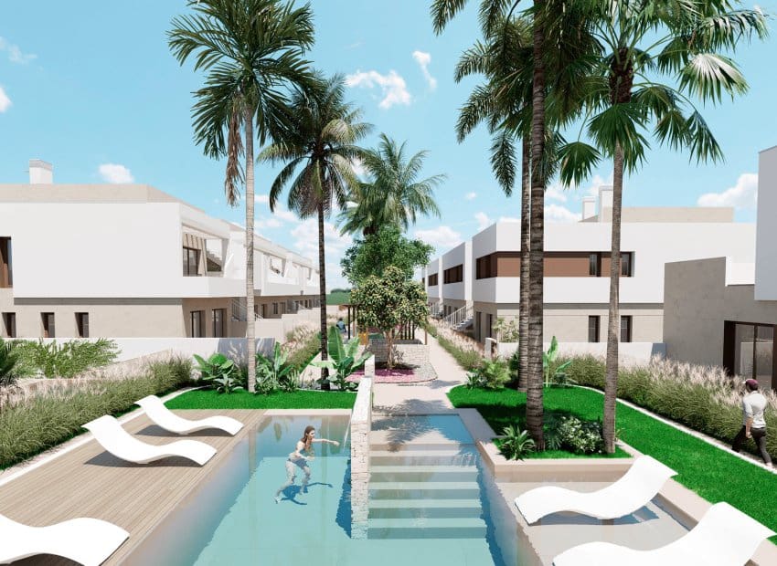 3 bedroom Apartment for sale in Los Alcazares with pool - € 350,000 (Ref: 9491410)