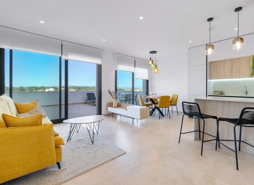 2 soveværelse Lejlighed til salg i Torrevieja med swimmingpool - € 299.900 (Ref: 9491411)