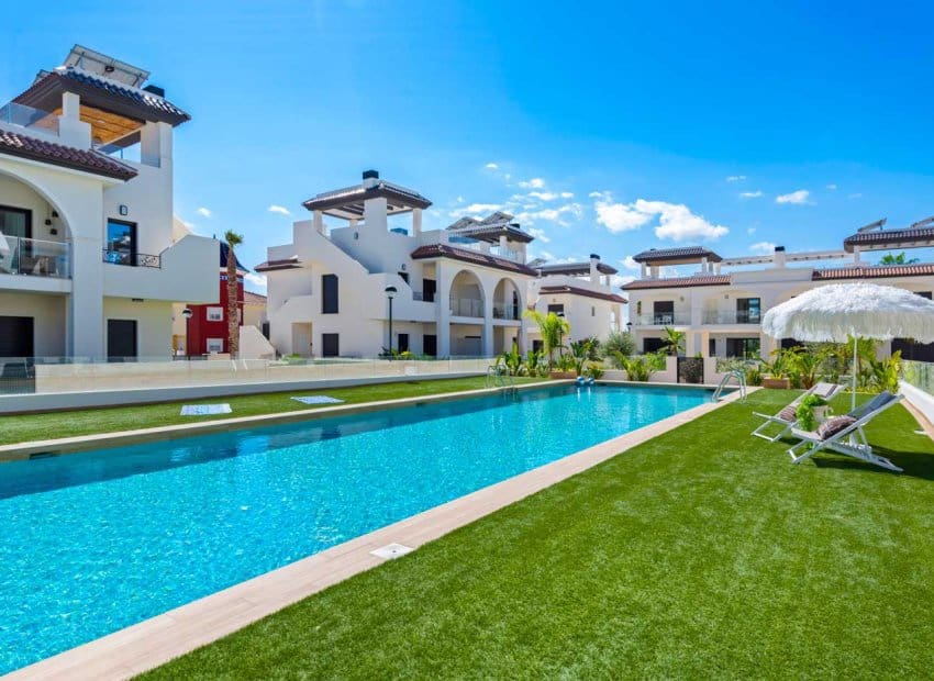 3 bedroom Villa for sale in Rojales - € 451,875 (Ref: 9494640)