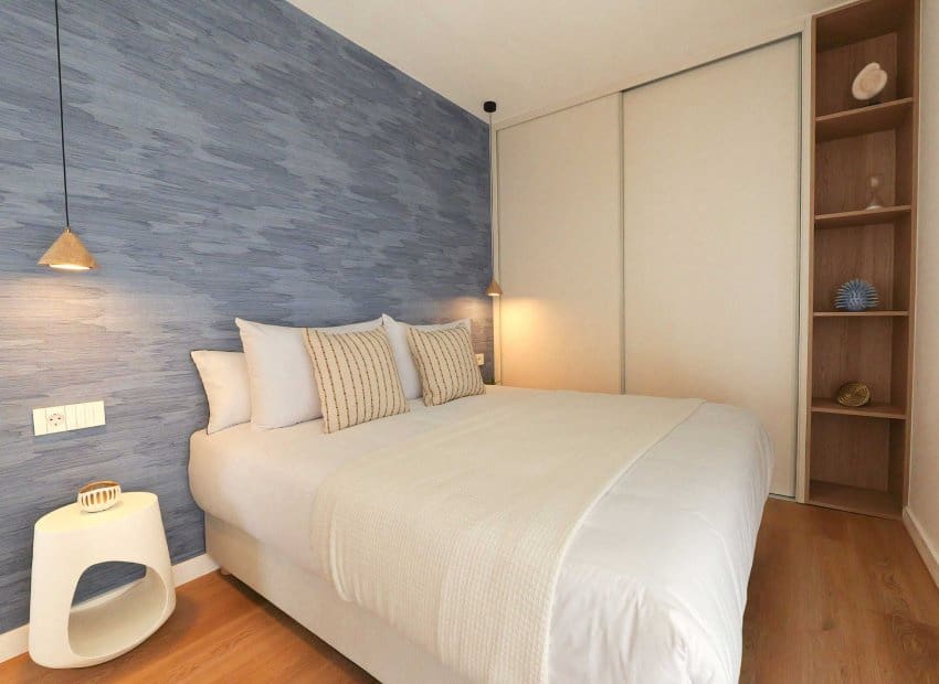 2 bedroom Apartment for sale in La Manga del Mar Menor with pool - € 473,000 (Ref: 9497586)