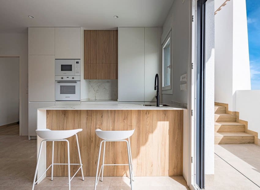 2 bedroom Apartment for sale in Los Cuarteros with pool - € 299,950 (Ref: 9497623)