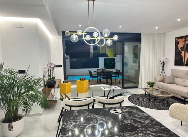 Chalet de 3 habitaciones en San Pedro del Pinatar ciudad, San Pedro del Pinatar en venta con piscina - 489.000 € (Ref: 9497631)