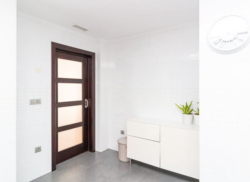 3 quarto Penthouse para venda em Torrevieja com piscina - 395 000 € (Ref: 9497649)