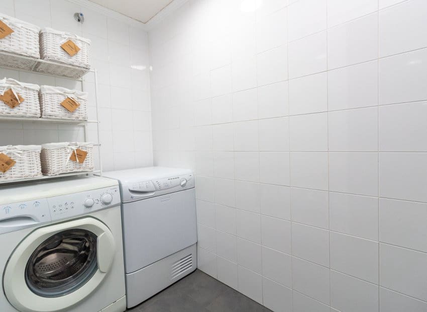 3 quarto Penthouse para venda em Torrevieja com piscina - 395 000 € (Ref: 9497649)