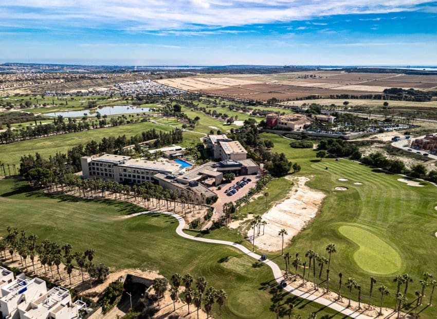 3 slaapkamer Villa te koop in Algorfa met zwembad - € 645.000 (Ref: 9497650)