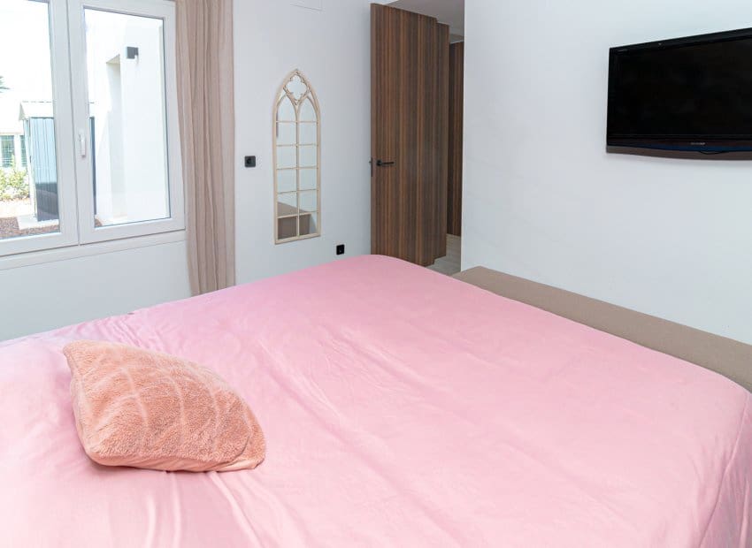 3 slaapkamer Villa te koop in Algorfa met zwembad - € 645.000 (Ref: 9497650)