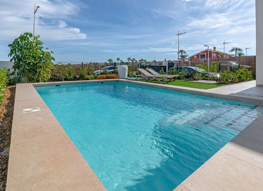 3 slaapkamer Villa te koop in Algorfa met zwembad - € 645.000 (Ref: 9497650)