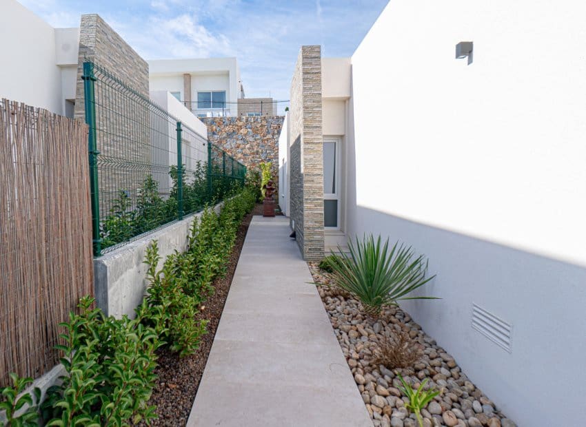 3 slaapkamer Villa te koop in Algorfa met zwembad - € 645.000 (Ref: 9497650)