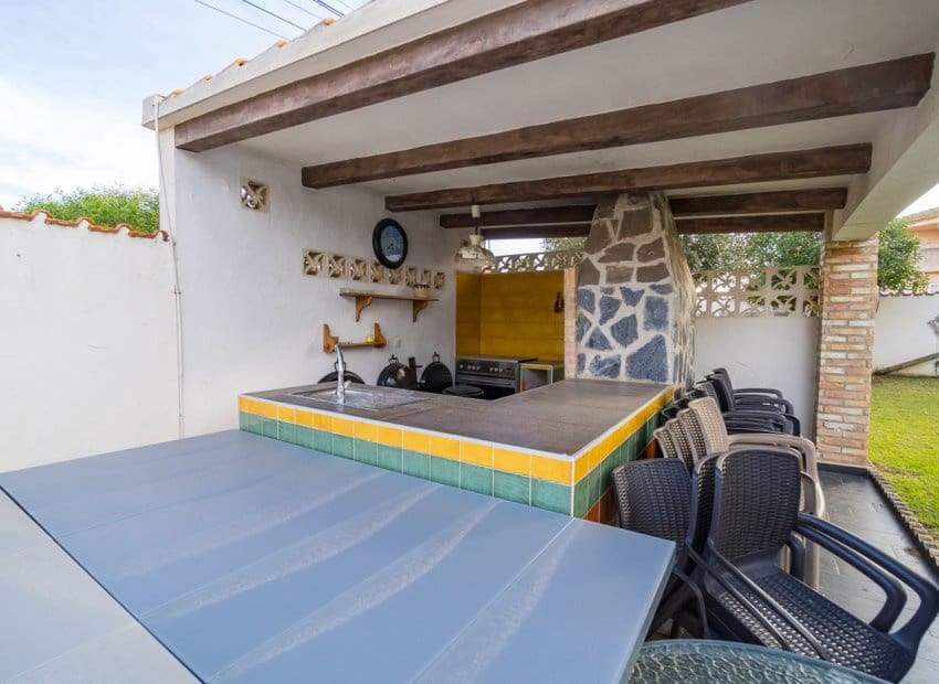 9 chambre Villa/Maison à vendre à Orihuela Costa avec piscine - 690 000 € (Ref: 9497651)