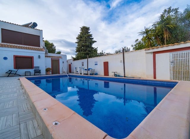 9 chambre Villa/Maison à vendre à Lomas de Cabo Roig - Los Dolses, Orihuela avec piscine - 690 000 € (Ref: 9497651)