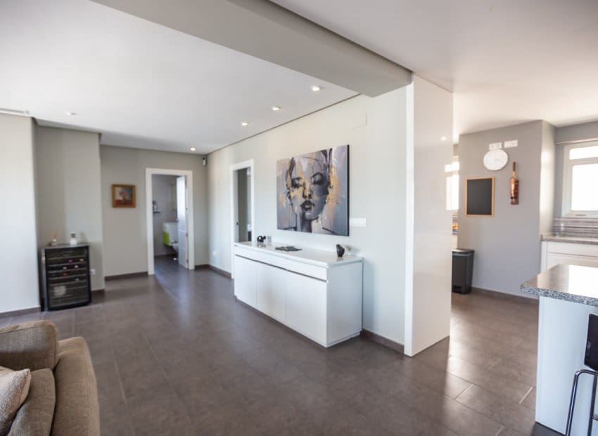4 slaapkamer Penthouse te koop in Villamartin met zwembad - € 550.000 (Ref: 9497652)