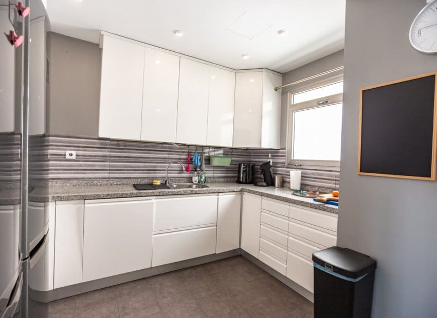 4 slaapkamer Penthouse te koop in Villamartin met zwembad - € 550.000 (Ref: 9497652)