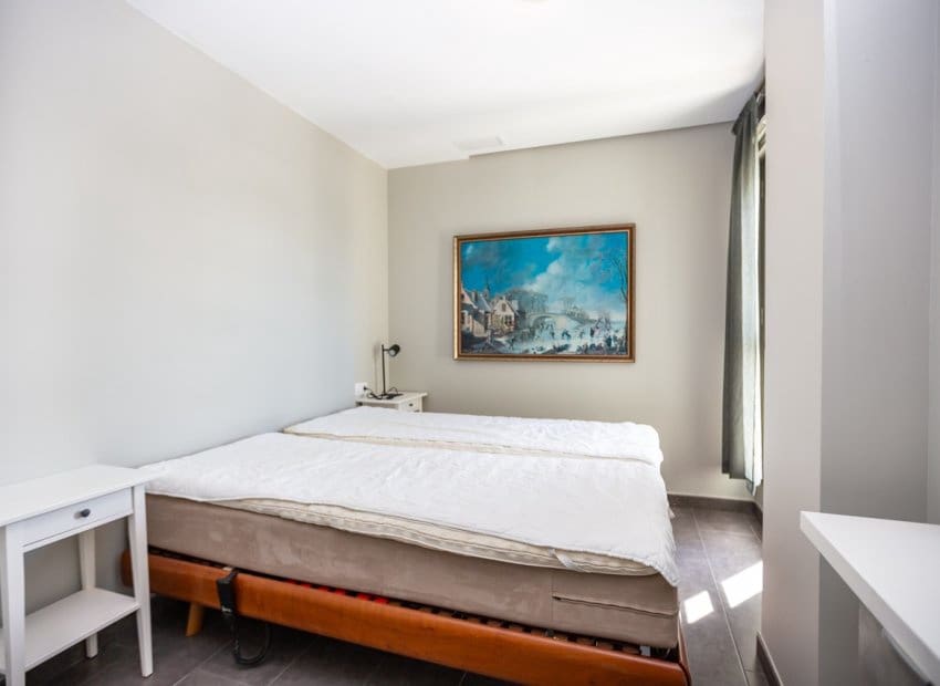 4 slaapkamer Penthouse te koop in Villamartin met zwembad - € 550.000 (Ref: 9497652)