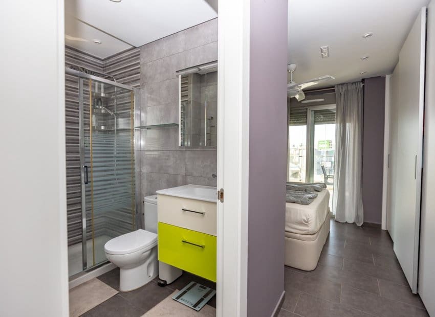 4 slaapkamer Penthouse te koop in Villamartin met zwembad - € 550.000 (Ref: 9497652)