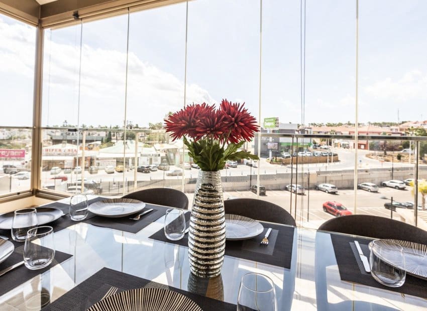 4 slaapkamer Penthouse te koop in Villamartin met zwembad - € 550.000 (Ref: 9497652)