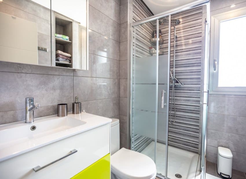 4 slaapkamer Penthouse te koop in Villamartin met zwembad - € 550.000 (Ref: 9497652)