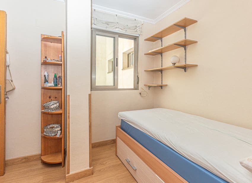 Ático de 3 habitaciones en Torrevieja en venta con piscina - 259.900 € (Ref: 9497653)