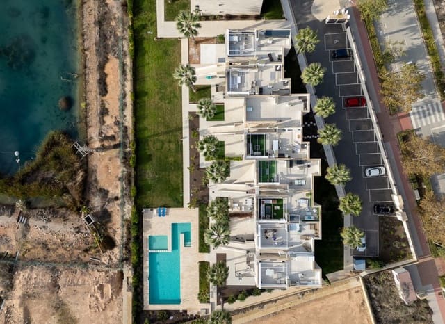 Ático de 2 habitaciones en Pinar de Campoverde, Pilar de la Horadada en venta con piscina - 209.900 € (Ref: 9497654)