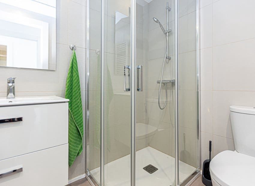 Ático de 2 habitaciones en Pilar de la Horadada en venta con piscina - 209.900 € (Ref: 9497654)