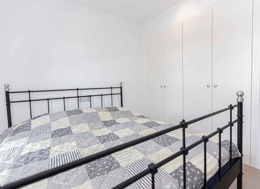 Ático de 2 habitaciones en Pilar de la Horadada en venta con piscina - 209.900 € (Ref: 9497654)