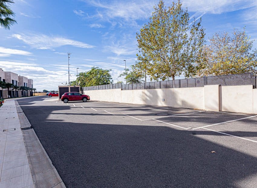 Ático de 2 habitaciones en Pilar de la Horadada en venta con piscina - 209.900 € (Ref: 9497654)