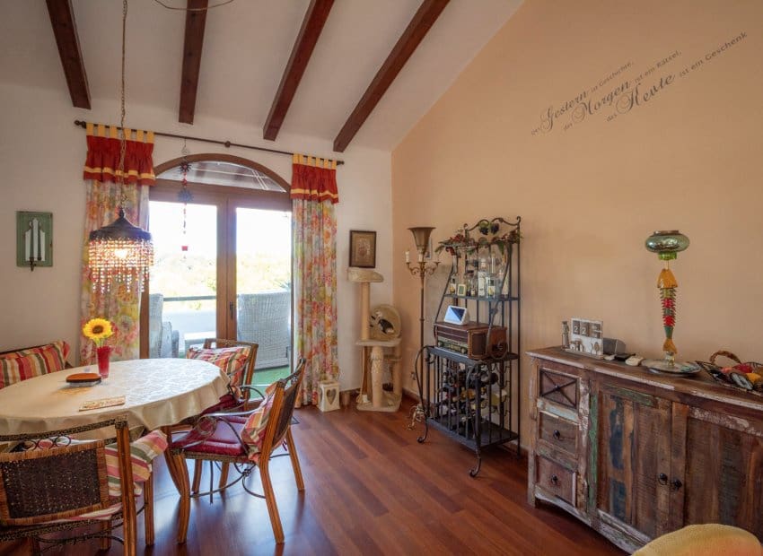 2 makuuhuone Paritalo myytävänä paikassa Villamartin - 299 000 € (Ref: 9497656)