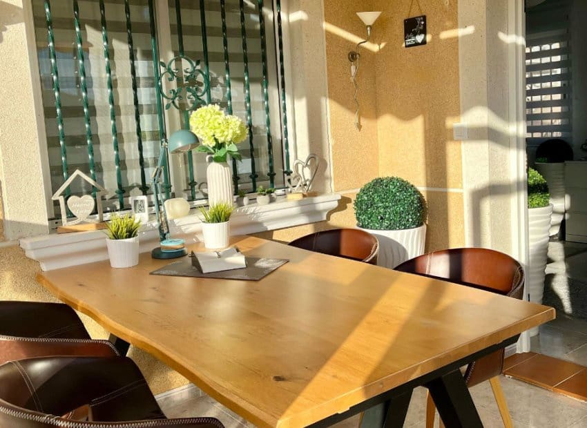 4 bedroom Villa for sale in Villamartin with pool - € 379,000 (Ref: 9497658)