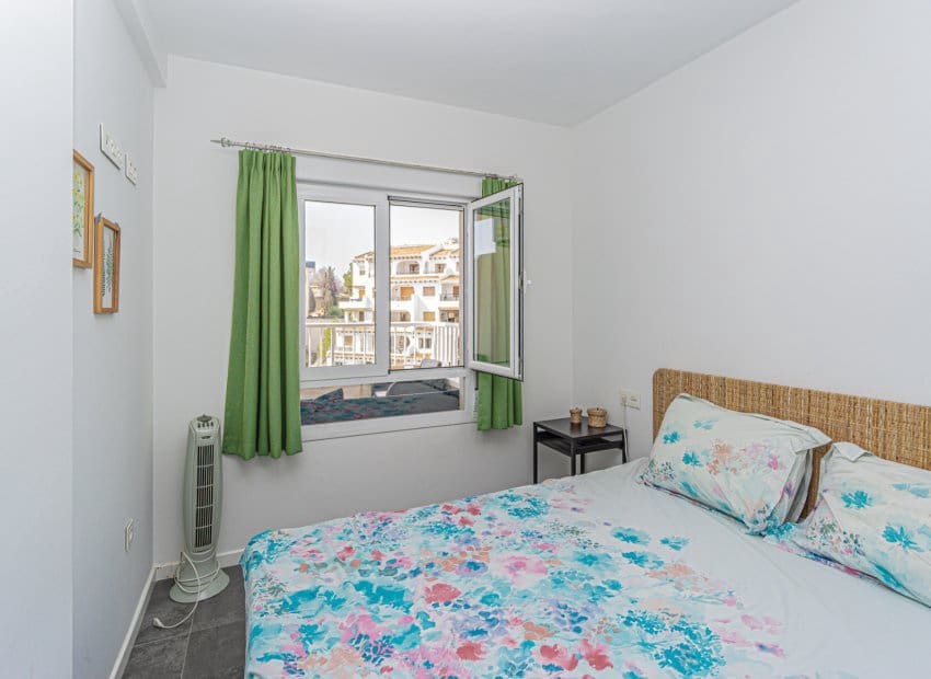 2 bedroom Apartment for sale in Campoamor with pool - € 199,000 (Ref: 9497660)