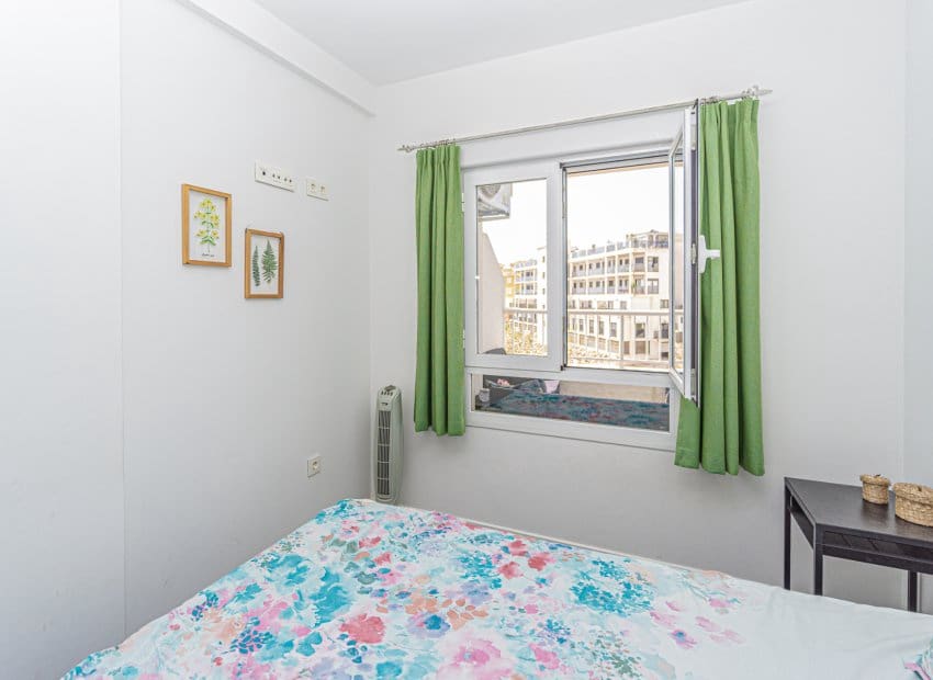 2 bedroom Apartment for sale in Campoamor with pool - € 199,000 (Ref: 9497660)