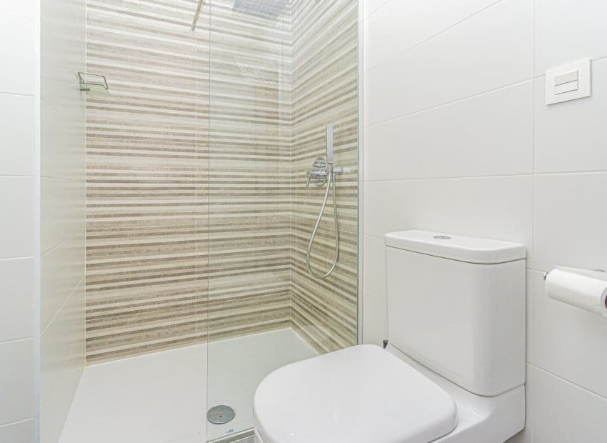 2 bedroom Apartment for sale in Campoamor with pool - € 199,000 (Ref: 9497660)