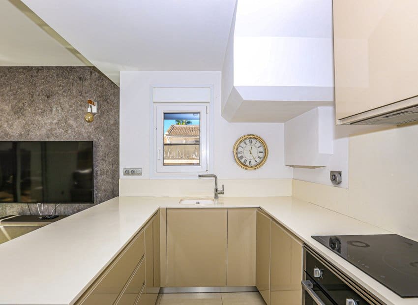 3 chambre Villa/Maison à vendre à Dona Pepa avec piscine - 550 000 € (Ref: 9497661)