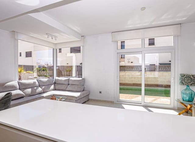 3 chambre Villa/Maison à vendre à Doña Pepa, Rojales avec piscine - 550 000 € (Ref: 9497661)