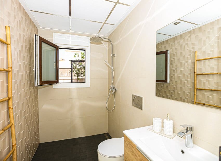 3 chambre Villa/Maison à vendre à Dona Pepa avec piscine - 550 000 € (Ref: 9497661)