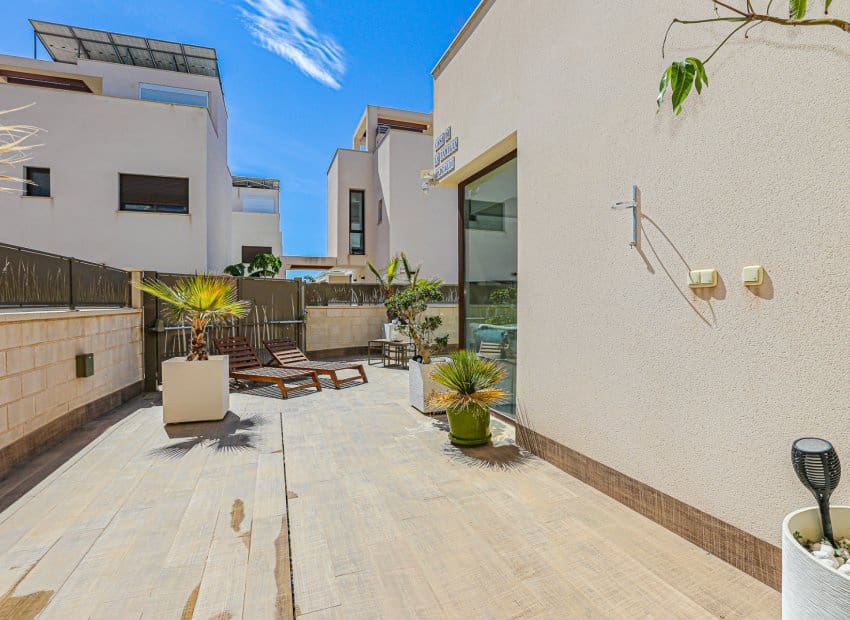 3 chambre Villa/Maison à vendre à Dona Pepa avec piscine - 550 000 € (Ref: 9497661)