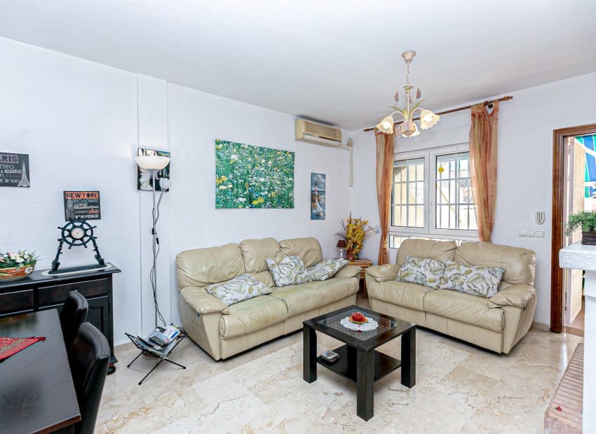 2 bedroom Apartment for sale in Playa Flamenca with pool - € 199,999 (Ref: 9497664)