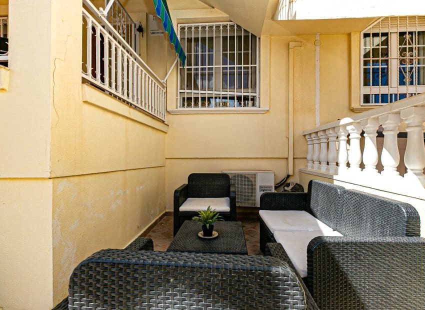 2 bedroom Apartment for sale in Playa Flamenca with pool - € 199,999 (Ref: 9497664)