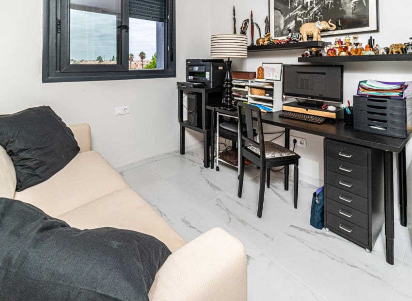 2 bedroom Penthouse for sale in Playa Flamenca with pool - € 495,000 (Ref: 9497665)