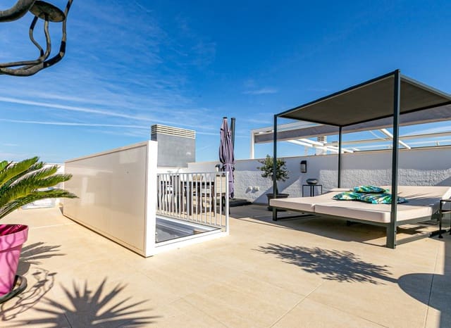 2 soverom Penthouse til salgs i Playa Flamenca, Orihuela med svømmebasseng - € 495 000 (Ref: 9497665)