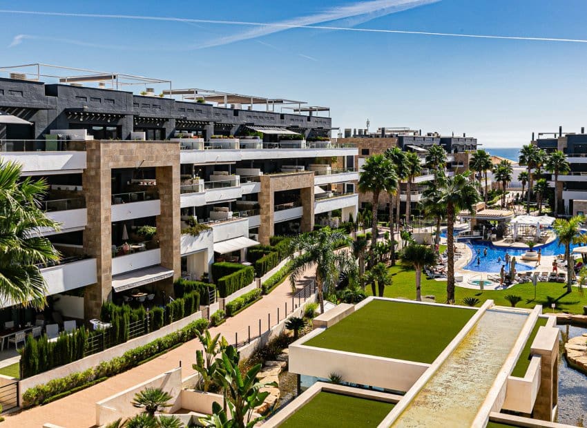 2 bedroom Penthouse for sale in Playa Flamenca with pool - € 495,000 (Ref: 9497665)