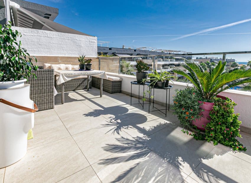 2 bedroom Penthouse for sale in Playa Flamenca with pool - € 495,000 (Ref: 9497665)