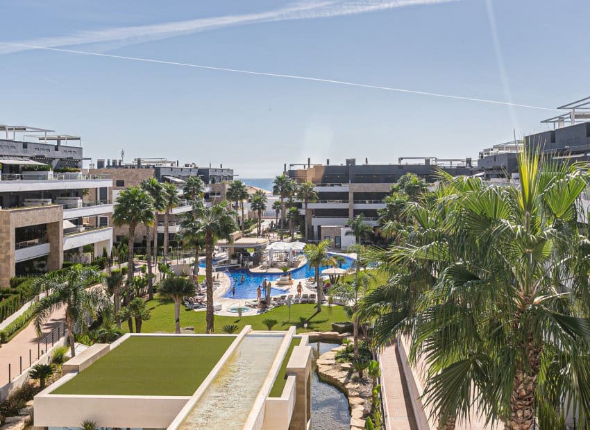 2 bedroom Penthouse for sale in Playa Flamenca with pool - € 495,000 (Ref: 9497665)