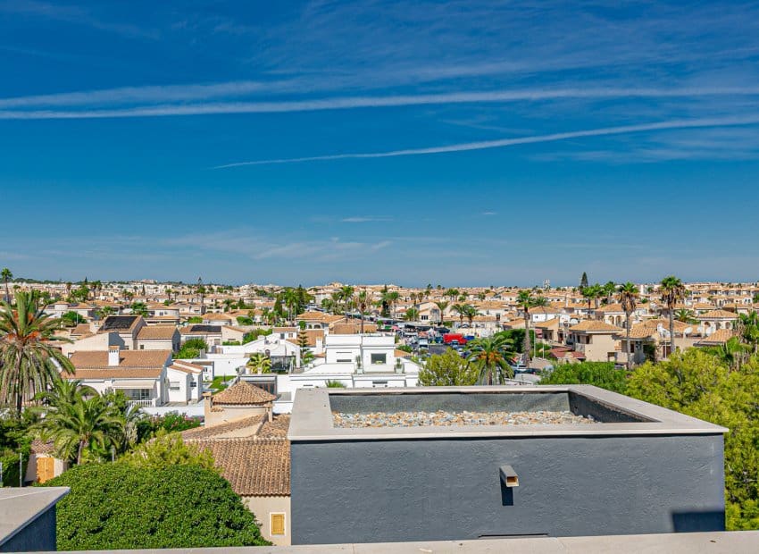 2 bedroom Penthouse for sale in Playa Flamenca with pool - € 495,000 (Ref: 9497665)