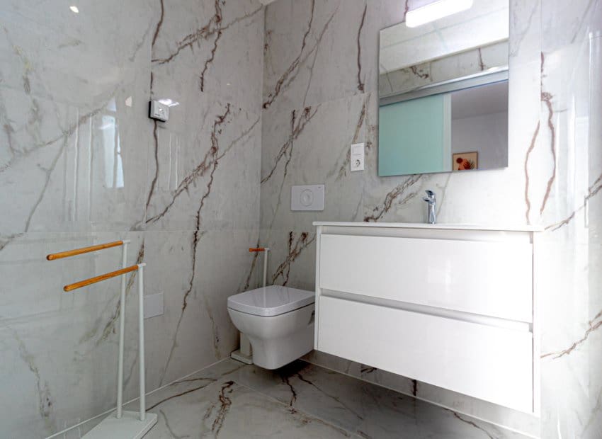 2 bedroom Apartment for sale in Los Altos with pool - € 299,900 (Ref: 9497666)