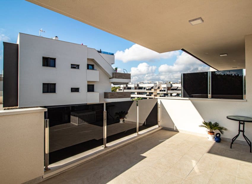 2 bedroom Apartment for sale in Los Altos with pool - € 299,900 (Ref: 9497666)